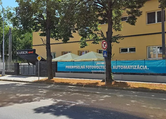 Brasna - Kupalisko דירה